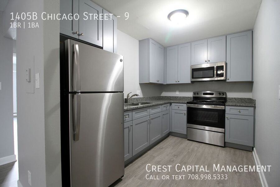 1411B Chicago St #16 - Photo 2 of 8