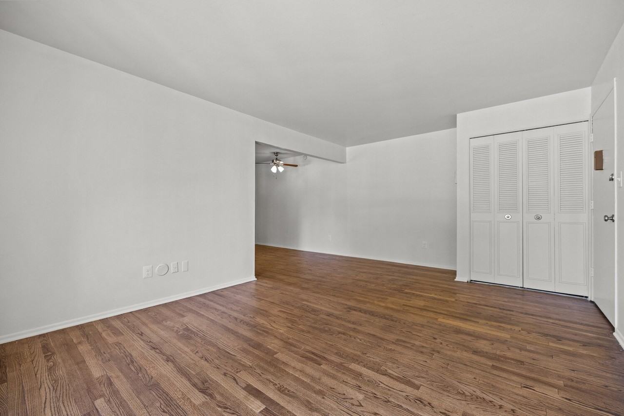 Stephenson House - Photo 3 of 26