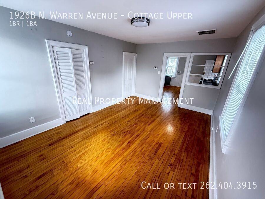 1926B N Warren Ave - Photo 7 of 10