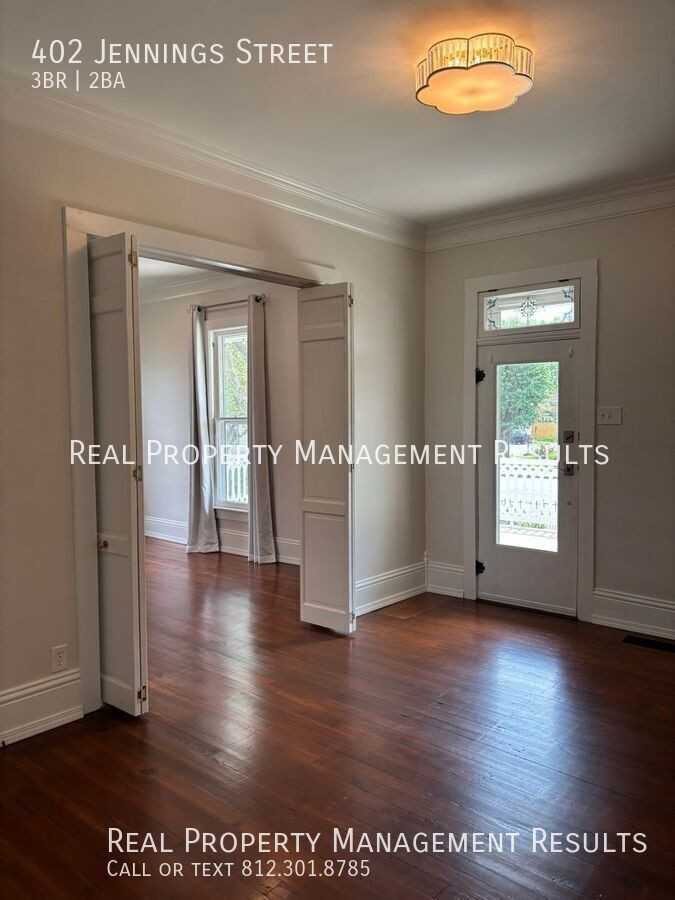 402 W Jennings St - Photo 4 of 25