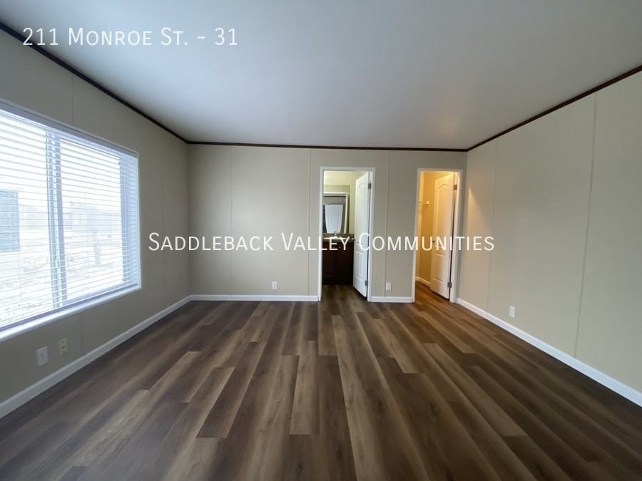 211 Monroe St #31 - Photo 4 of 9