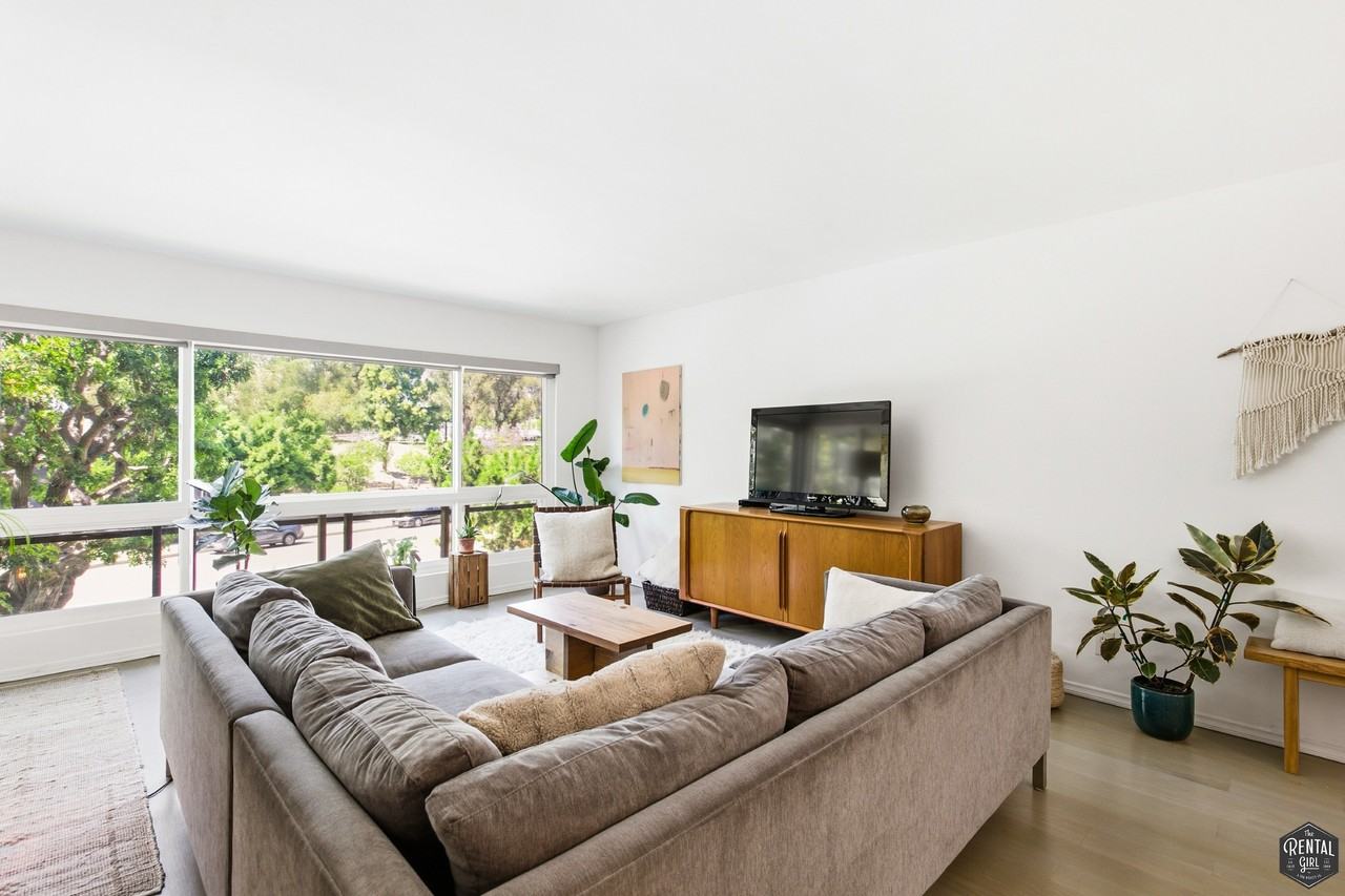 5625 Green Valley Cir #208 - Photo 2 of 35