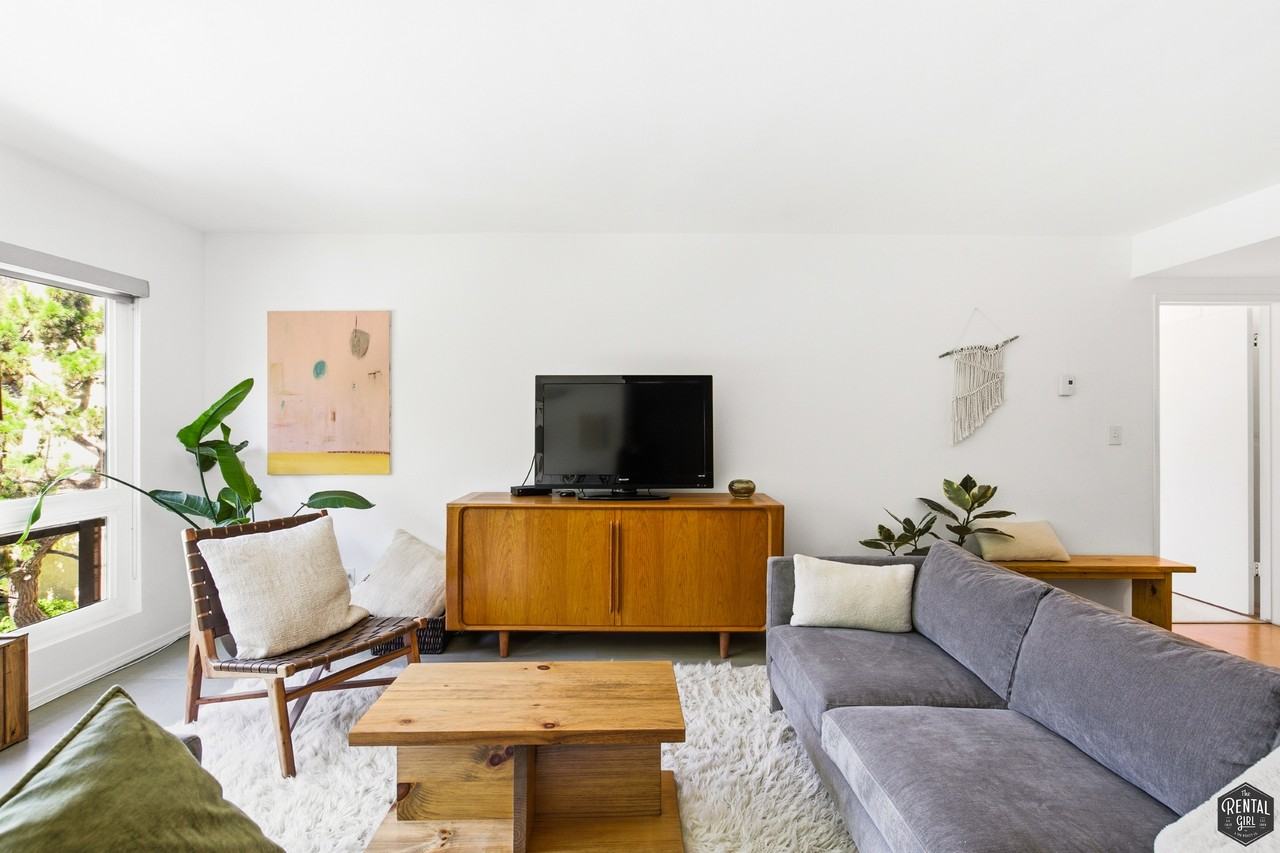 5625 Green Valley Cir #208 - Photo 7 of 35