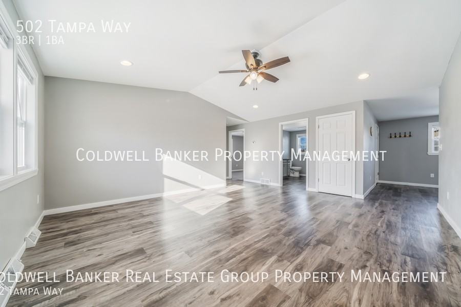 502 Tampa Way - Photo 3 of 27