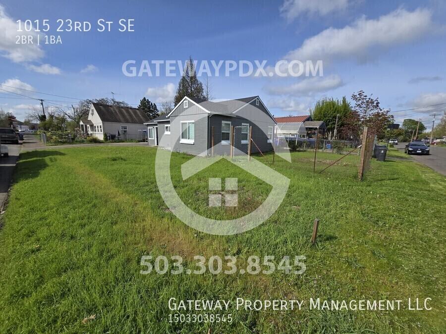 1015 23rd St Se - Photo 2 of 21