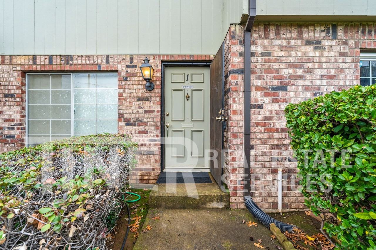 1920 Benita Dr #1 - Photo 4 of 21