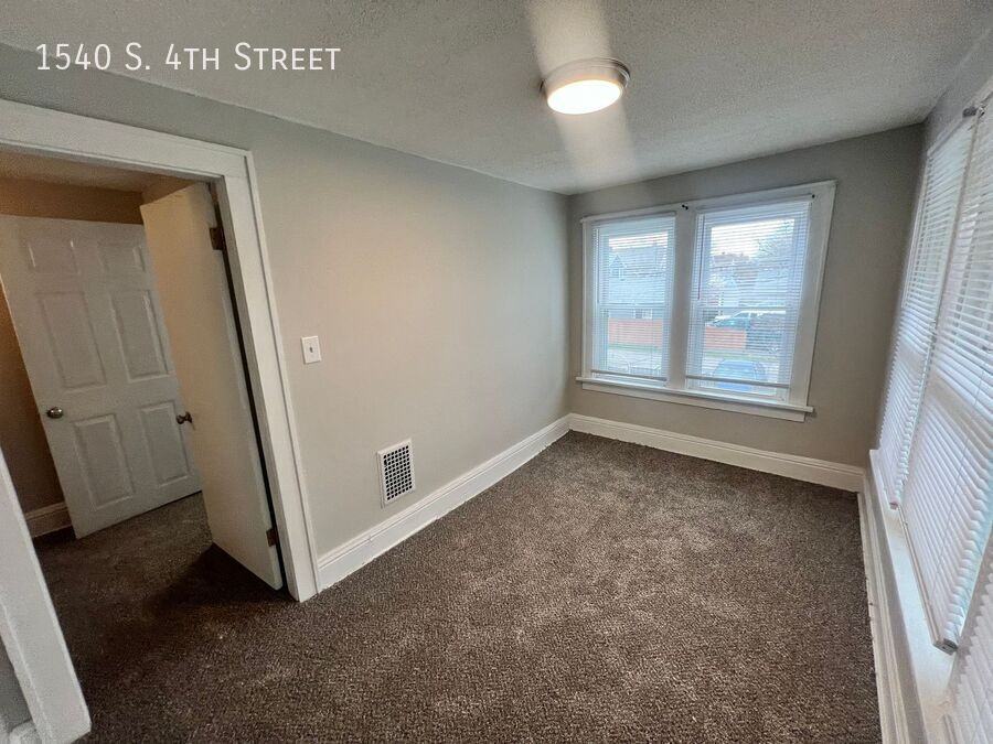 1540 S 4th St - Photo 7 of 15