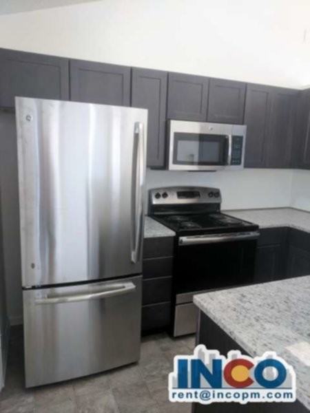 4352 Malaya St - Photo 5 of 16