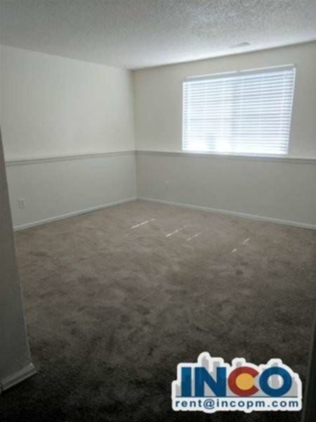 4352 Malaya St - Photo 7 of 16