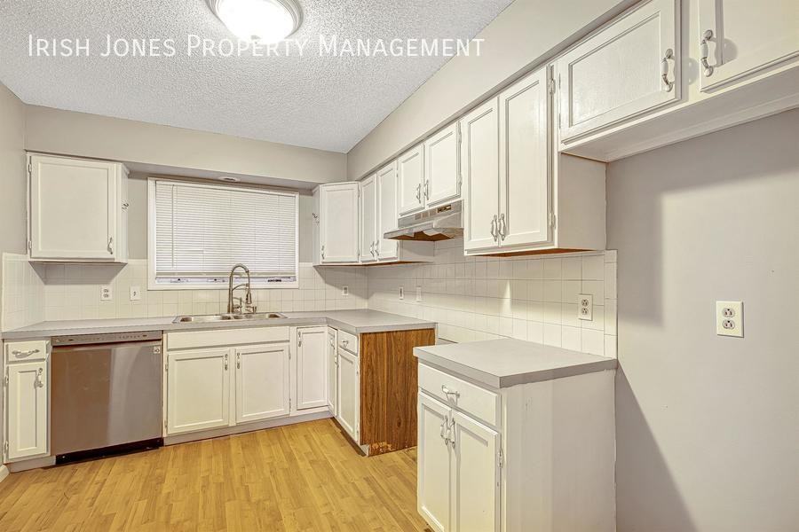 3B Steinfeldt Rd - Photo 6 of 20