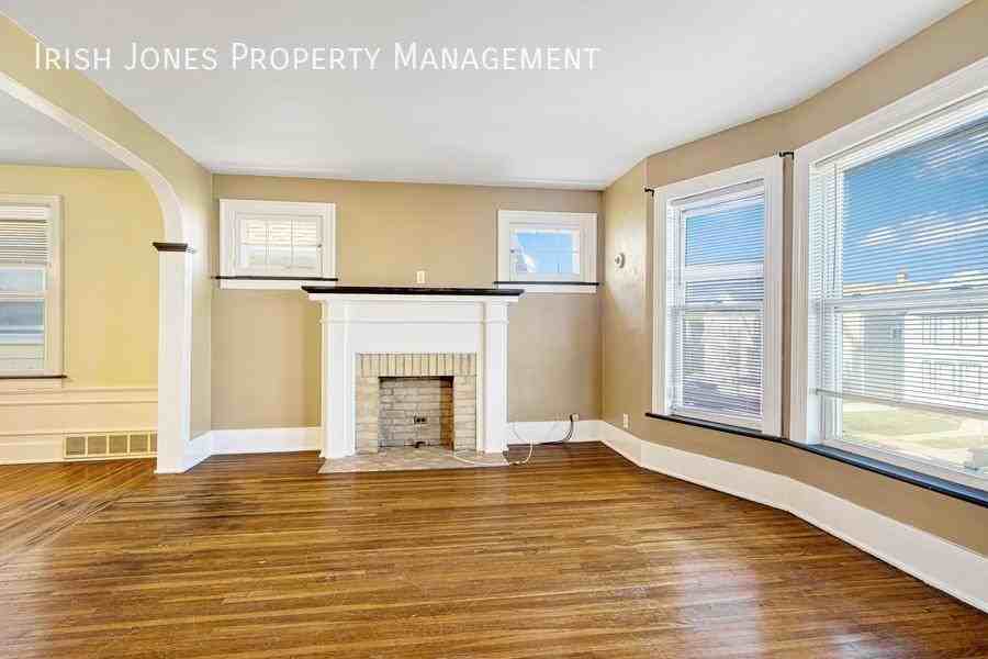 20 Avery Ave - Photo 3 of 16