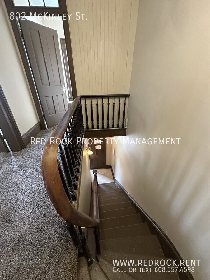 802 Mckinley St - Photo 3 of 16