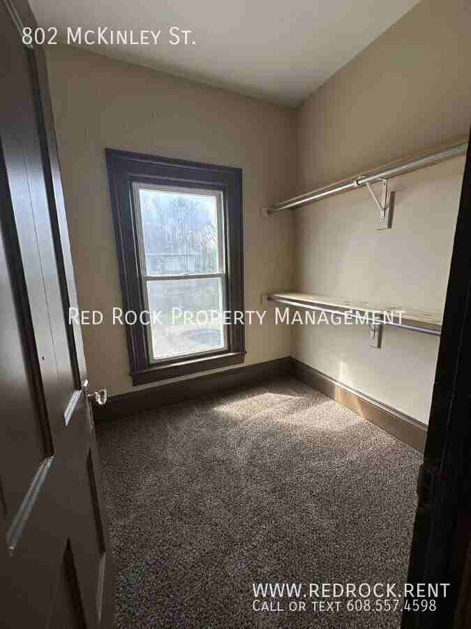 802 Mckinley St - Photo 6 of 16