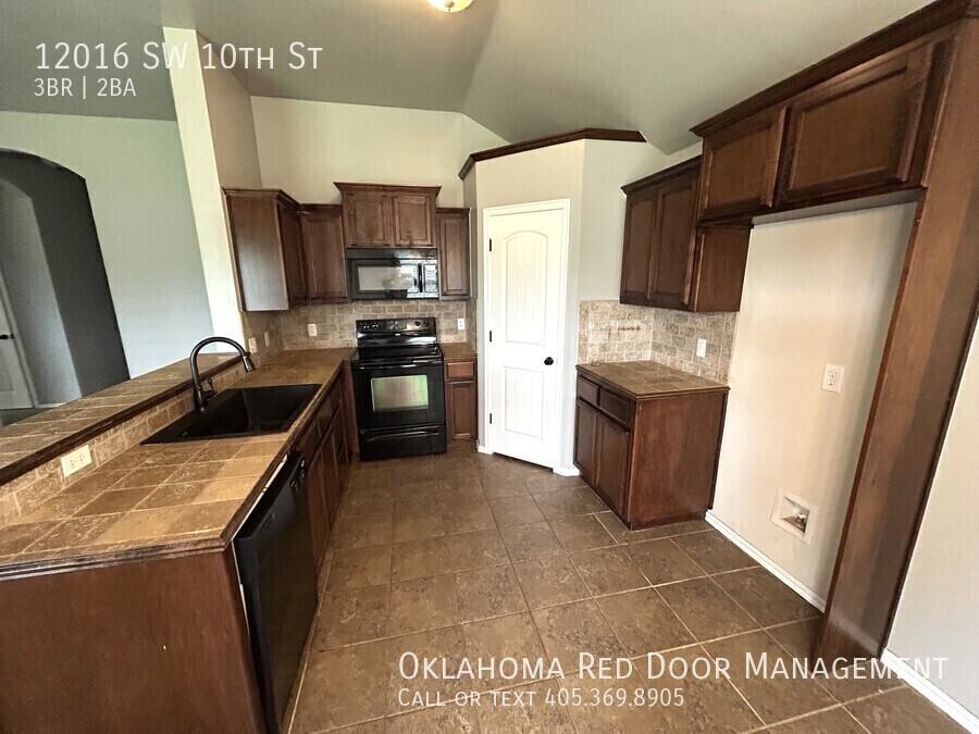 12016 Sw 10th St - Photo 3 of 19