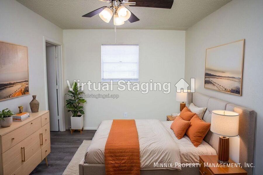 4813 6th St - Photo 6 of 29