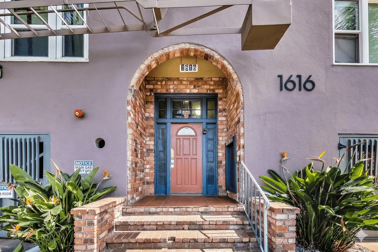 Palm Haus - Photo 3 of 19