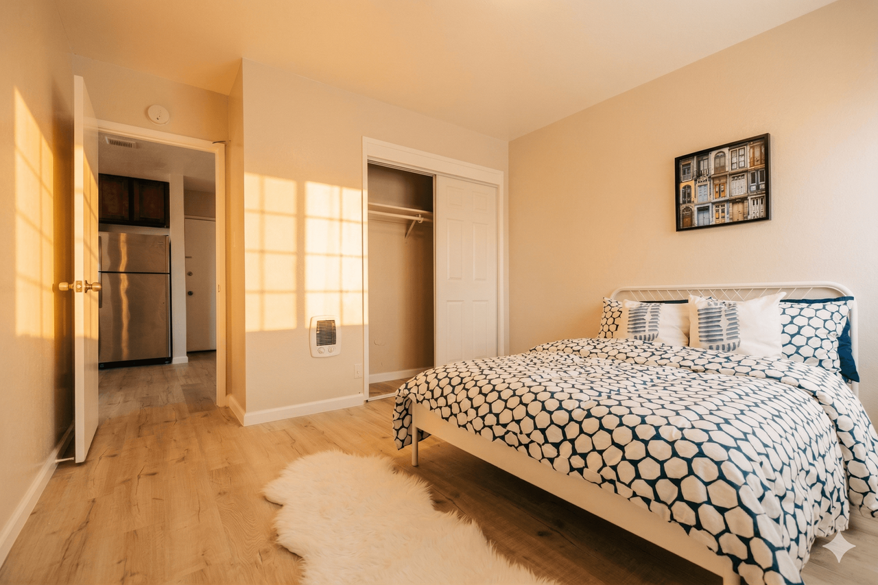 Ivy Haus - Photo 4 of 19