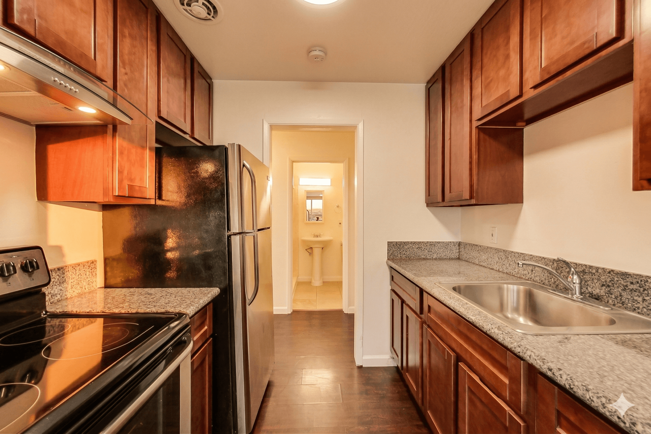 Ivy Haus - Photo 6 of 19