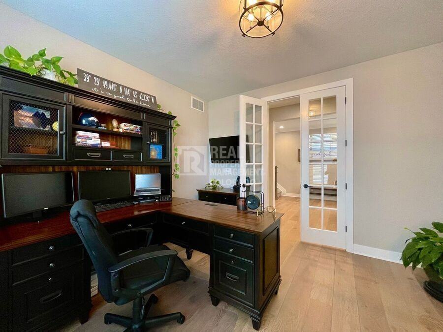 12054 Mosey Ln - Photo 3 of 23