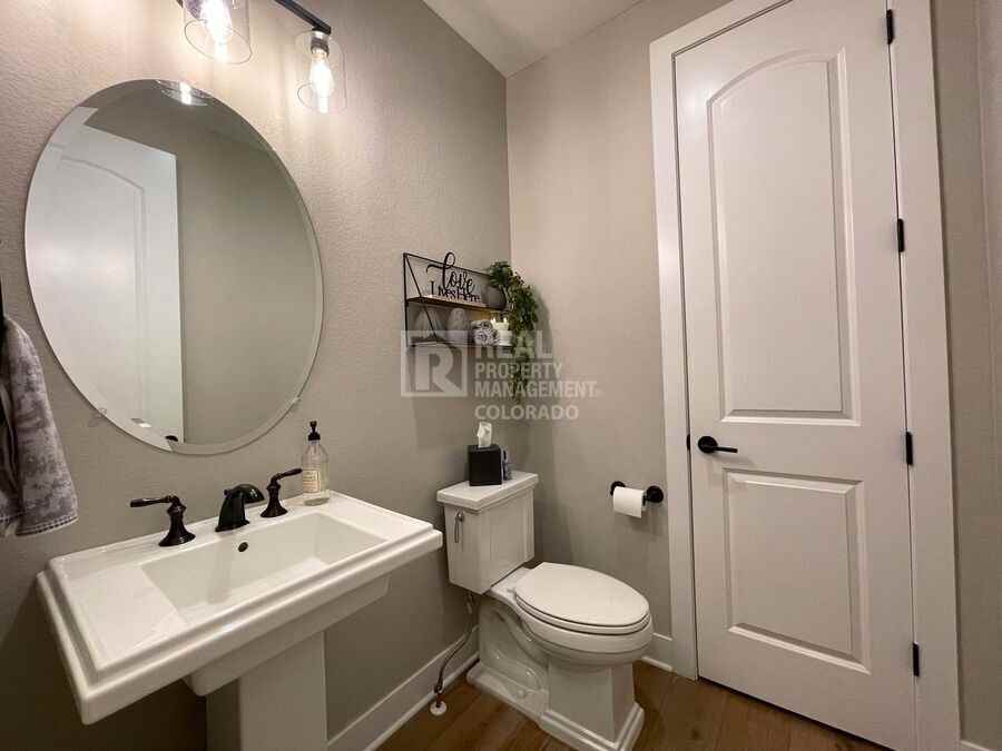 12054 Mosey Ln - Photo 4 of 23