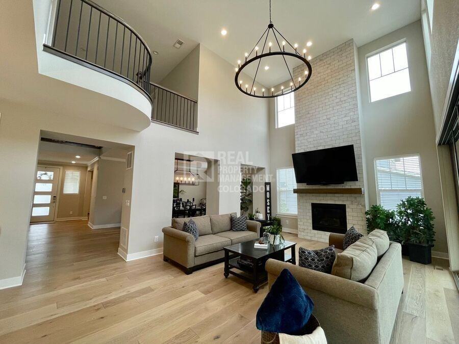 12054 Mosey Ln - Photo 7 of 23