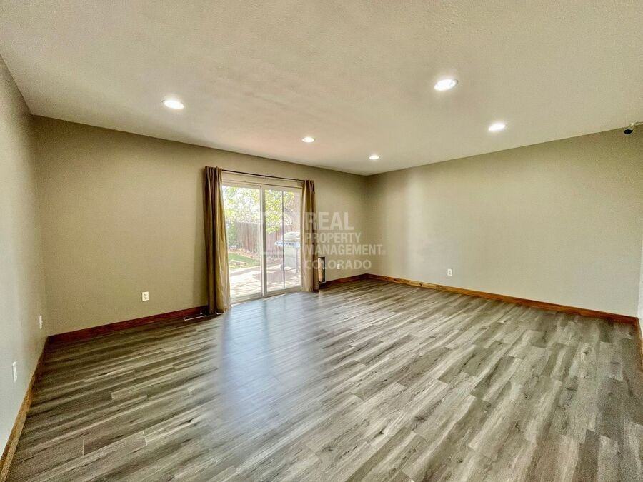 9388 W Eastman Pl - Photo 4 of 16