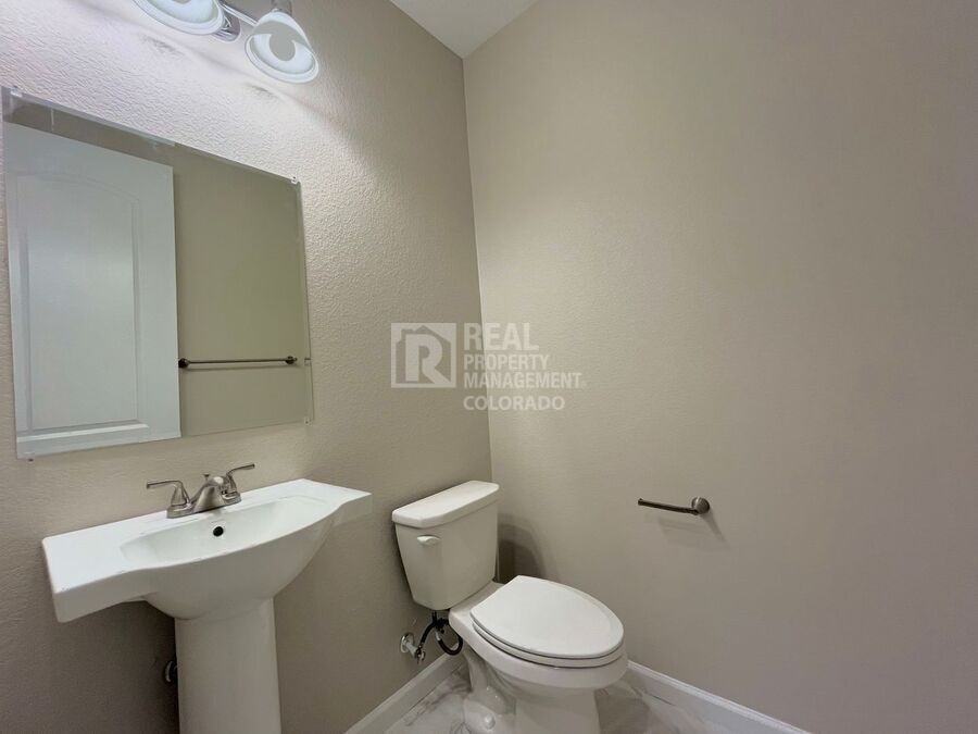 21188 E Layton Ln - Photo 4 of 20