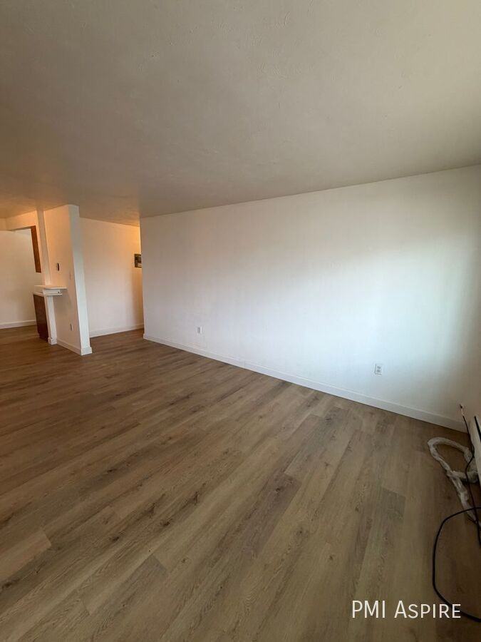 6761 W 37th Pl #7