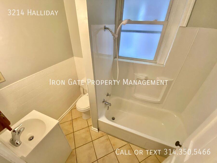 3214 Halliday Ave - Photo 7 of 10