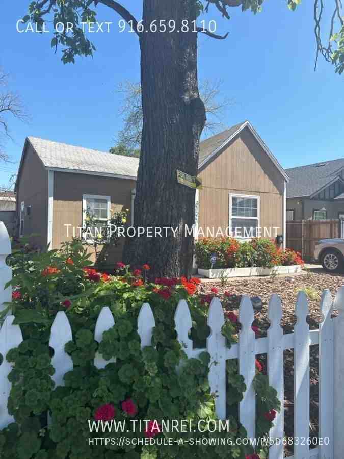 4121 34th St #A - Photo 2 of 20