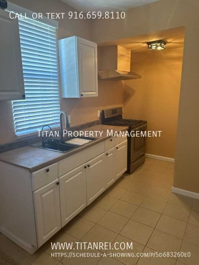 4121 34th St #A - Photo 7 of 20