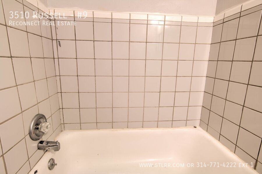 3510 Russell Blvd #9 - Photo 6 of 9