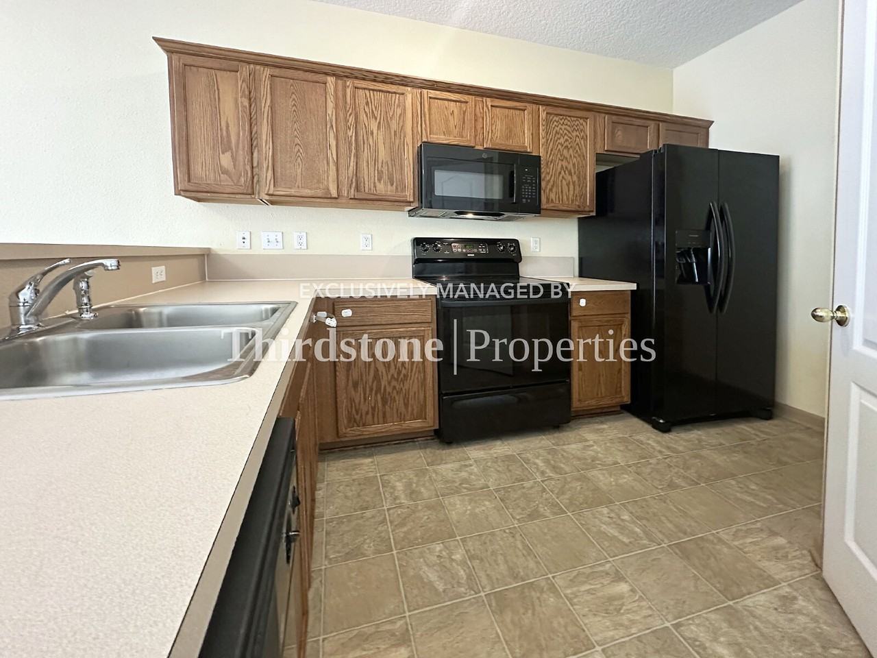 1660 Biscayne Bay Cir - Photo 6 of 26