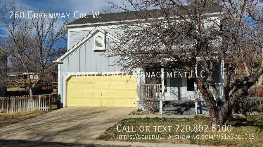 260 Greenway Cir W - Photo 3 of 31