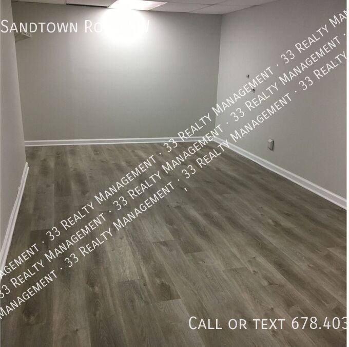 2333 Sandtown Rd Sw - Photo 3 of 19