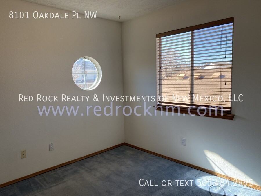 8101 Oakdale Pl Nw - Photo 4 of 16