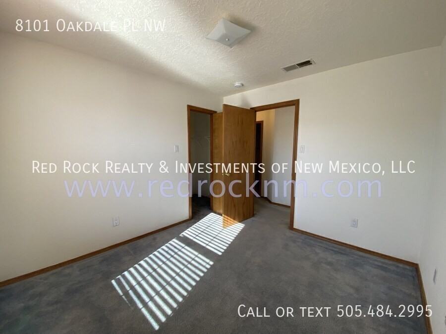 8101 Oakdale Pl Nw - Photo 6 of 16