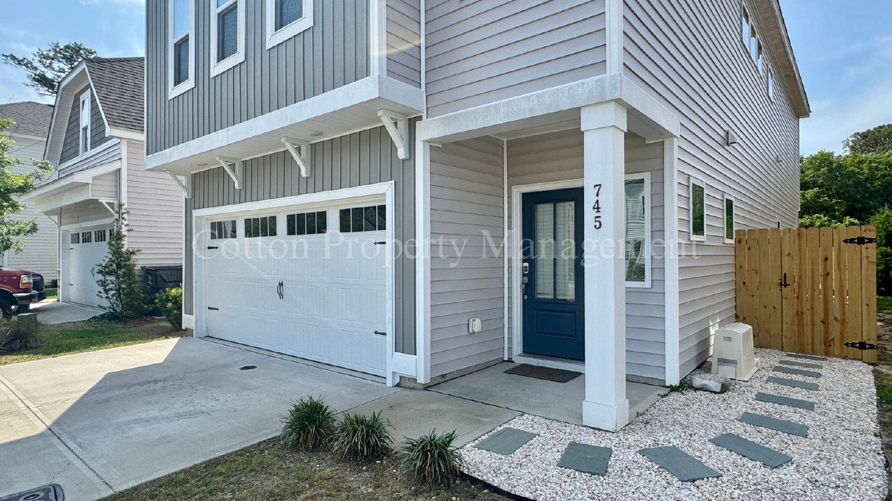 745 Cypress Village Pl - Photo 3 of 49