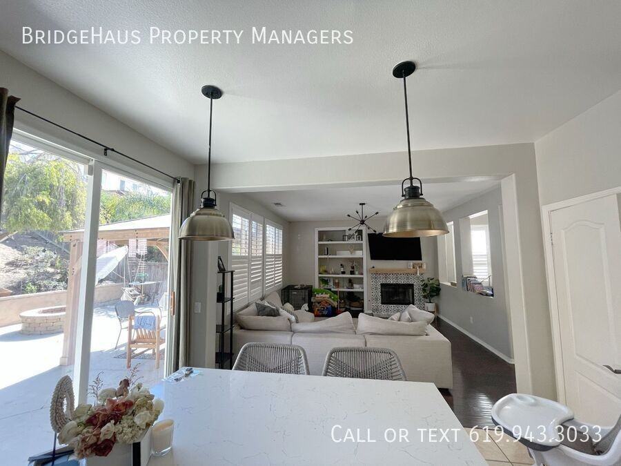 457 Avenida Antonio - Photo 7 of 20