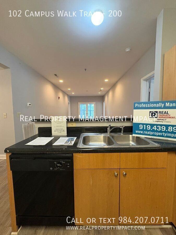 102 Campus Walk Trl #200 - Photo 6 of 42