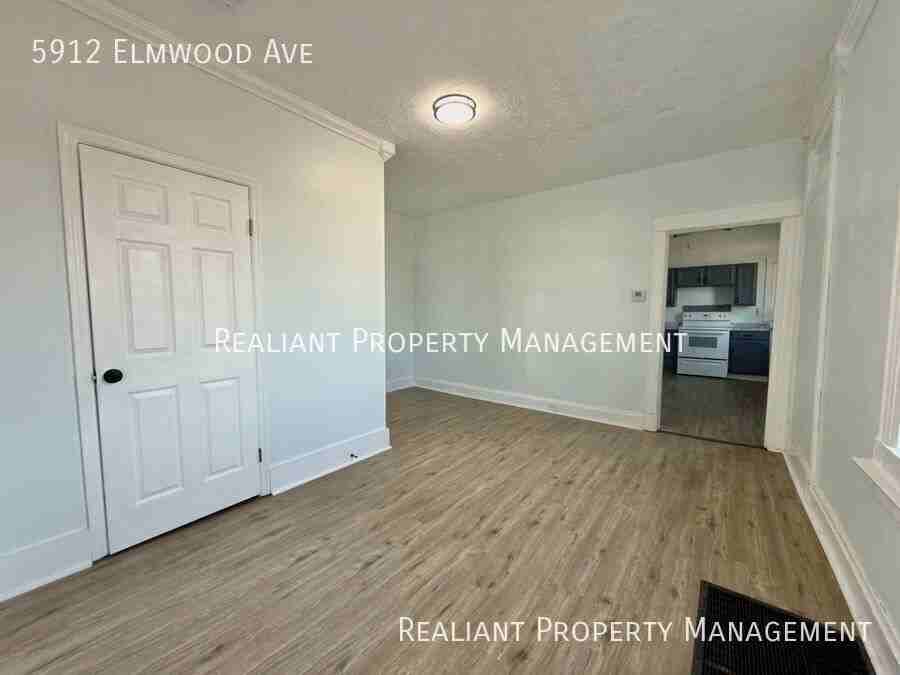 5912 Elmwood Ave - Photo 4 of 18