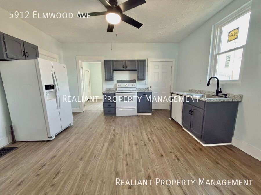 5912 Elmwood Ave - Photo 7 of 18