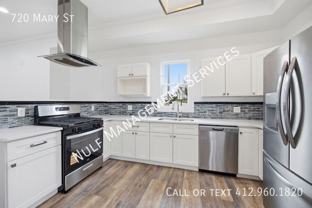 720 Mary St - Photo 1 of 1