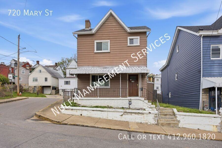 720 Mary St - Photo 2 of 11