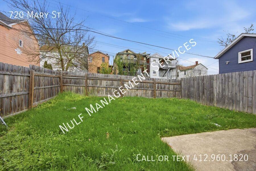 720 Mary St - Photo 3 of 11