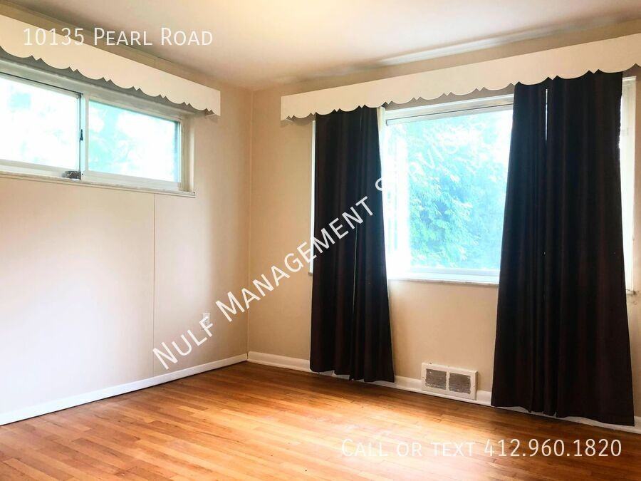 10135 Pearl Rd - Photo 4 of 8