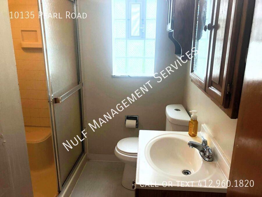 10135 Pearl Rd - Photo 5 of 8