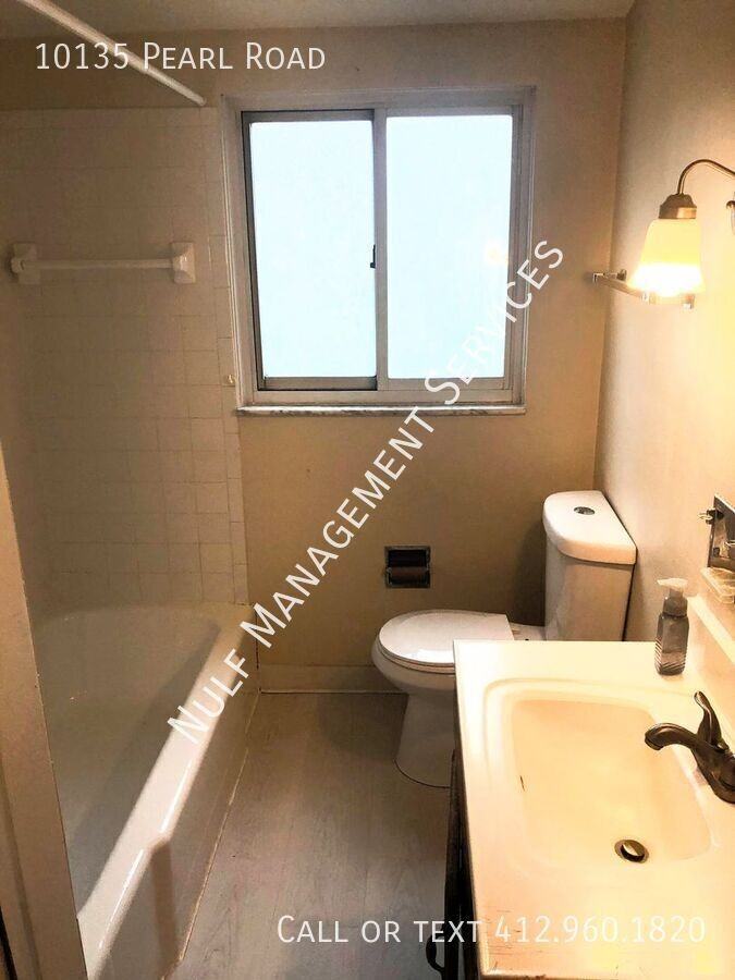 10135 Pearl Rd - Photo 7 of 8