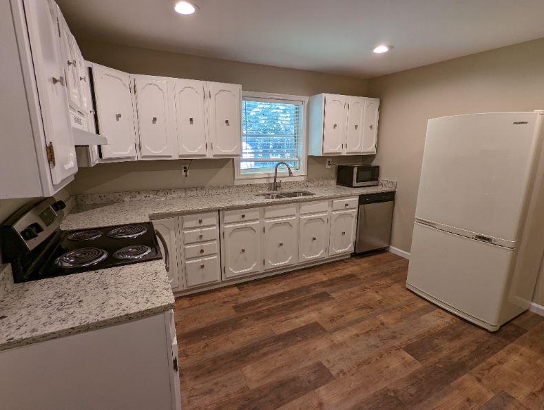 944 Fern Trl - Photo 2 of 24