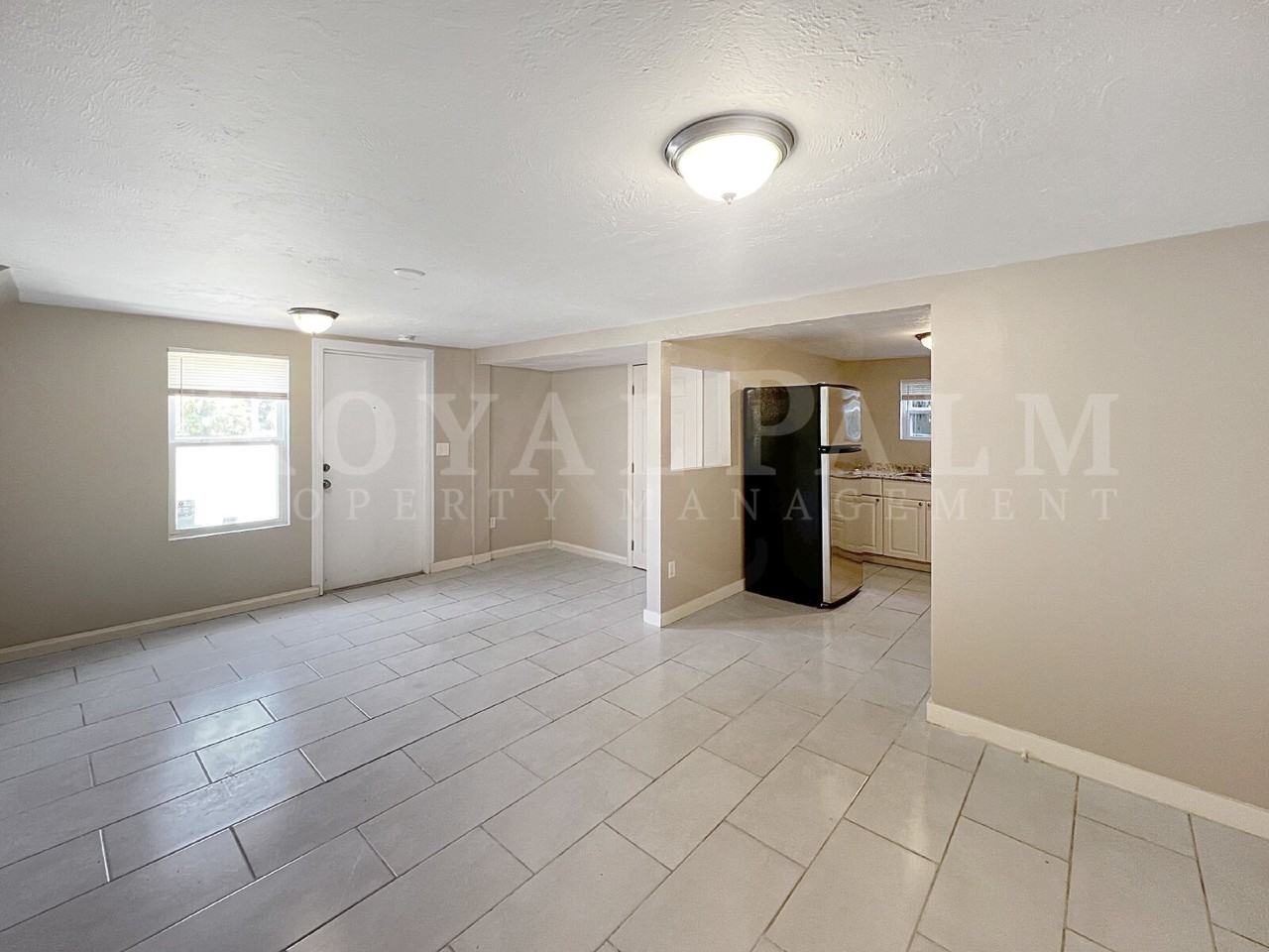 1615 Evans Ave - Photo 4 of 17